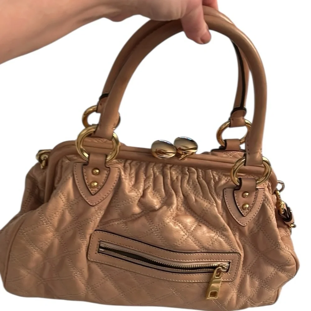 Marc Jacobs large nude quilted STAM  handbag removable chain strap gold hardware